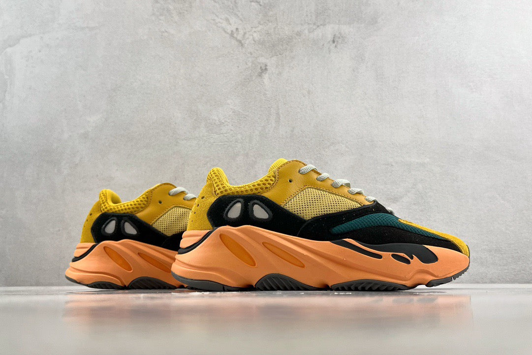 YEEZY BOOST 700