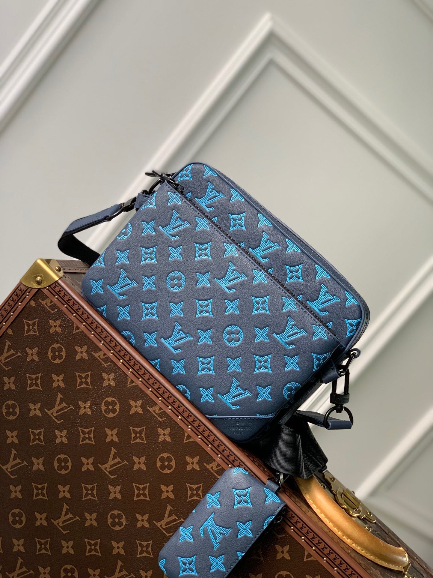 LOU TRIO MESSENGER BAG