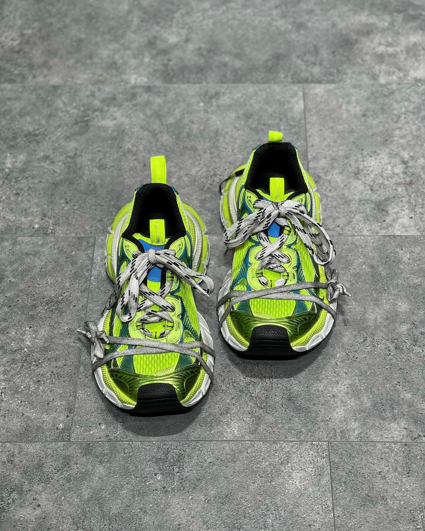 BAL 3XL TRAINERS