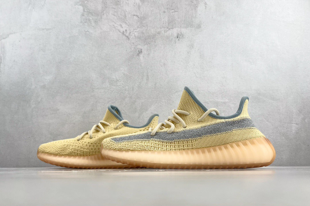 YEEZY BOOST 350 V2