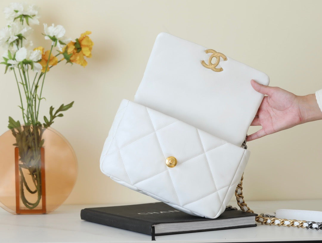 CC 19 BAG