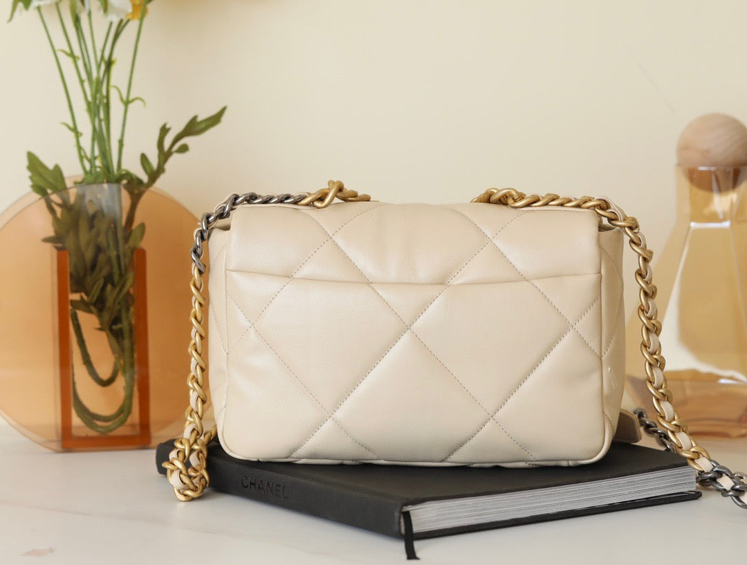 CC 19 BAG