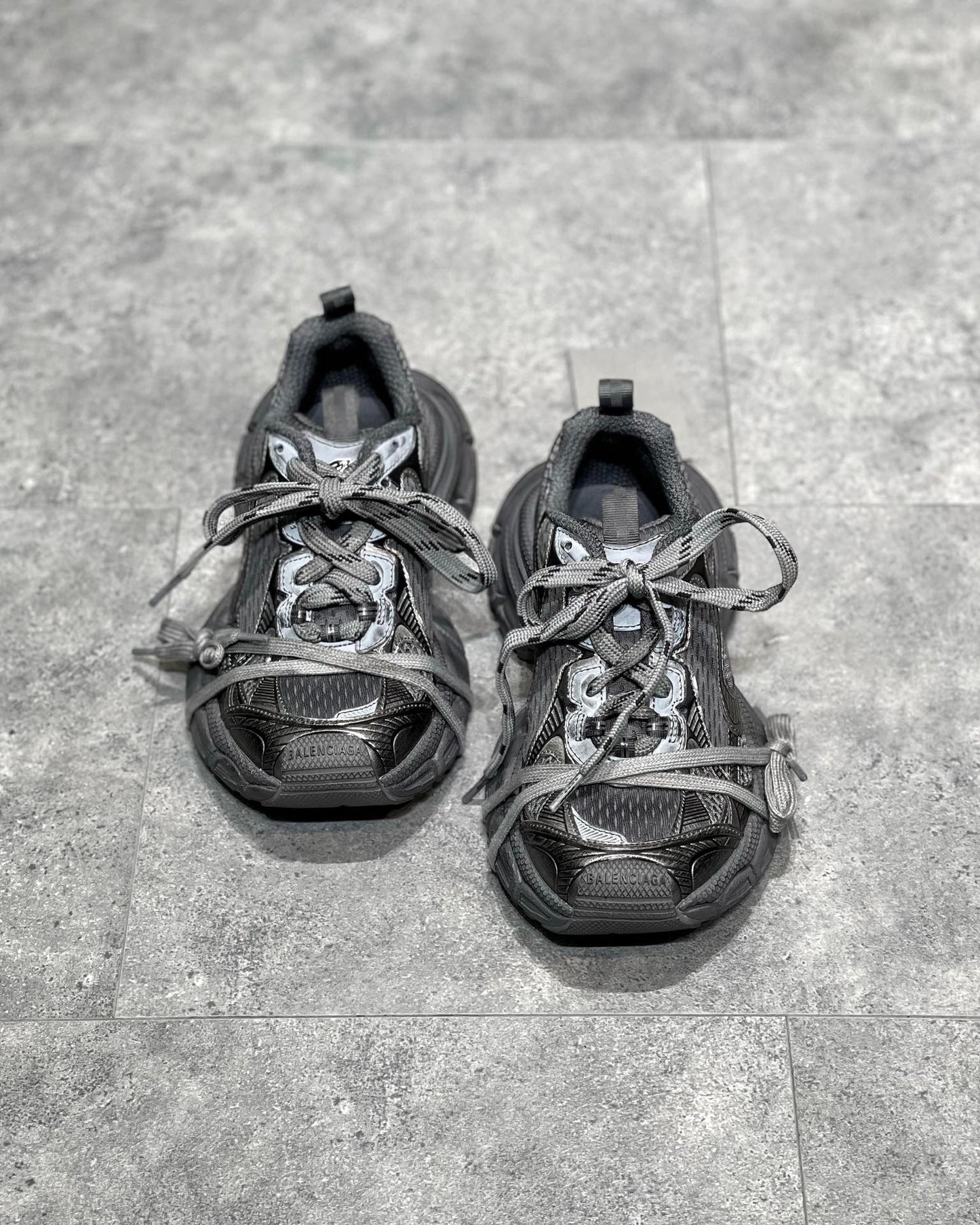 BAL 3XL TRAINERS