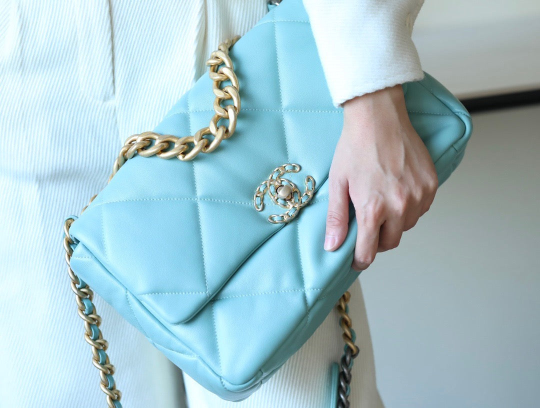 CC 19 BAG