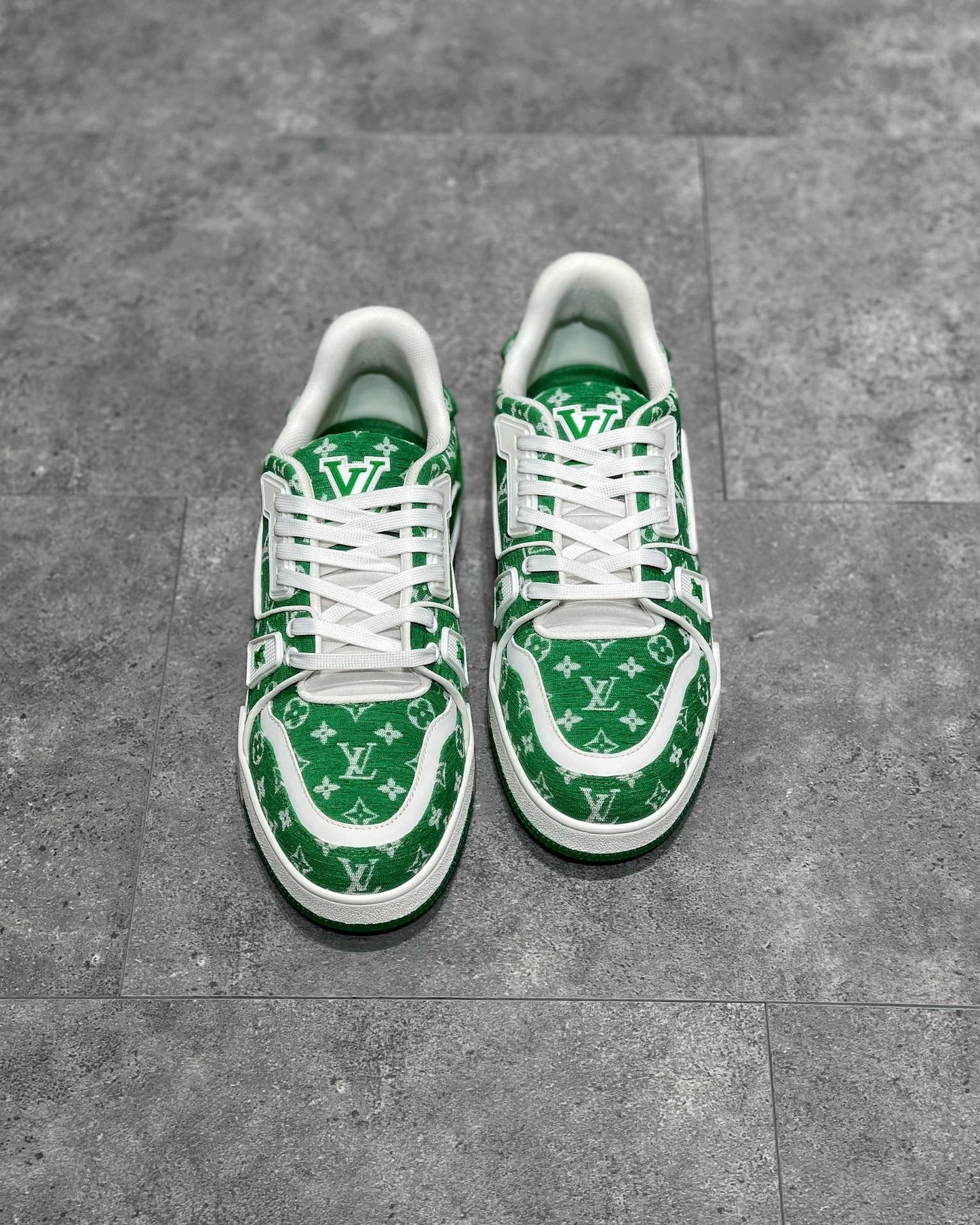 LOU TRAINERS
