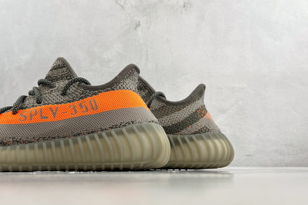 YEEZY BOOST 350 V2
