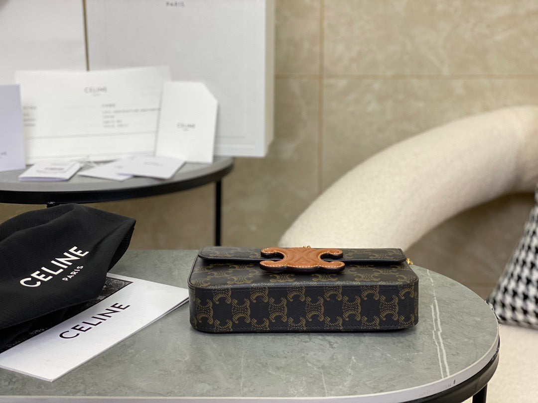 CEL TRIOMPHE SHOULDER BAG