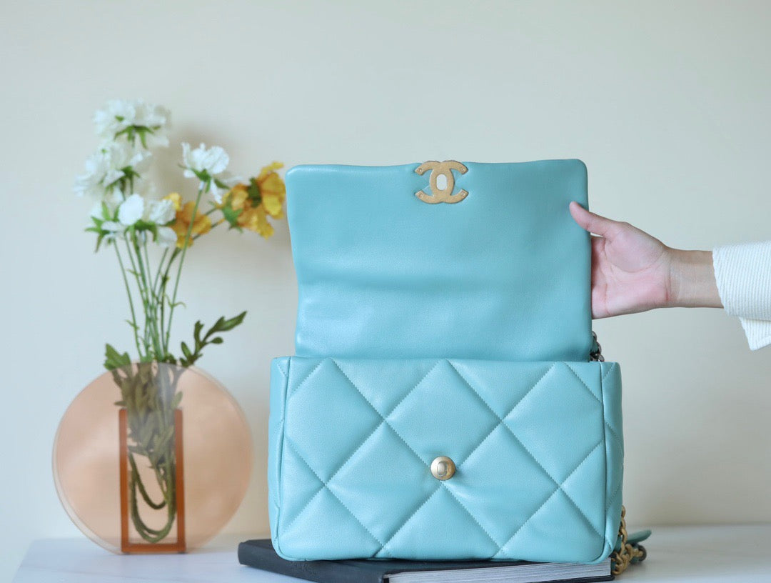 CC 19 BAG