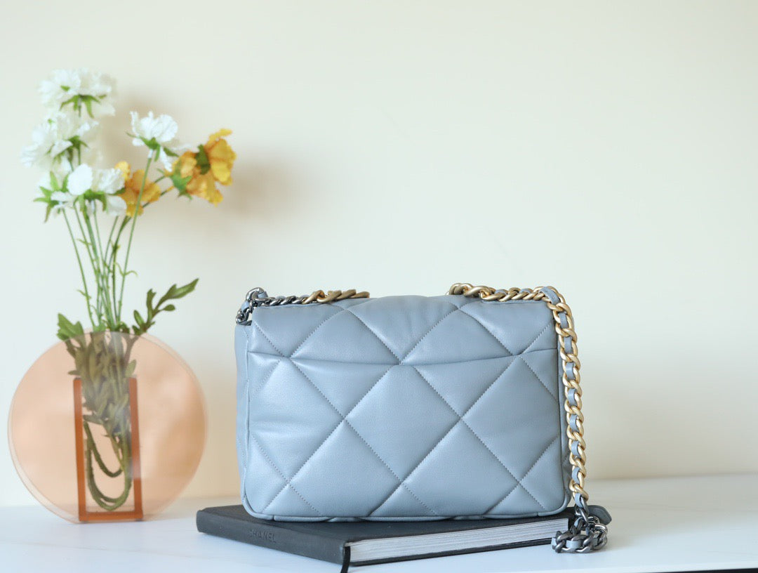 CC 19 BAG