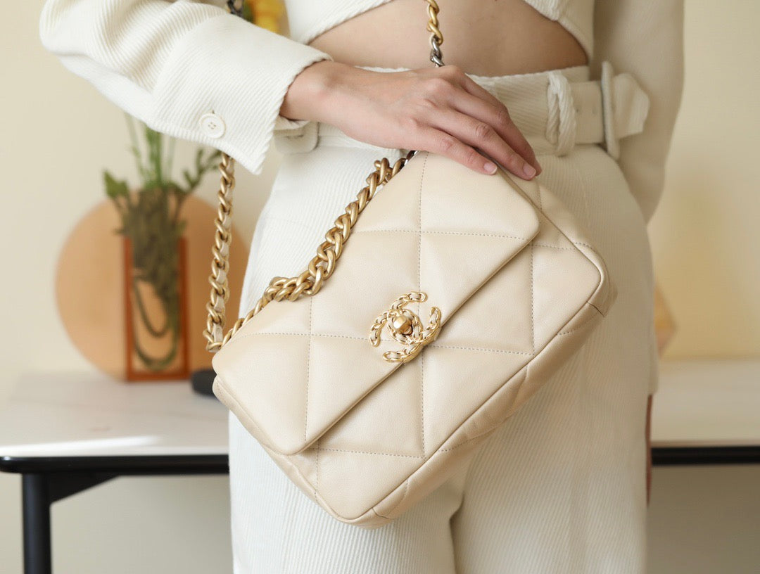 CC 19 BAG
