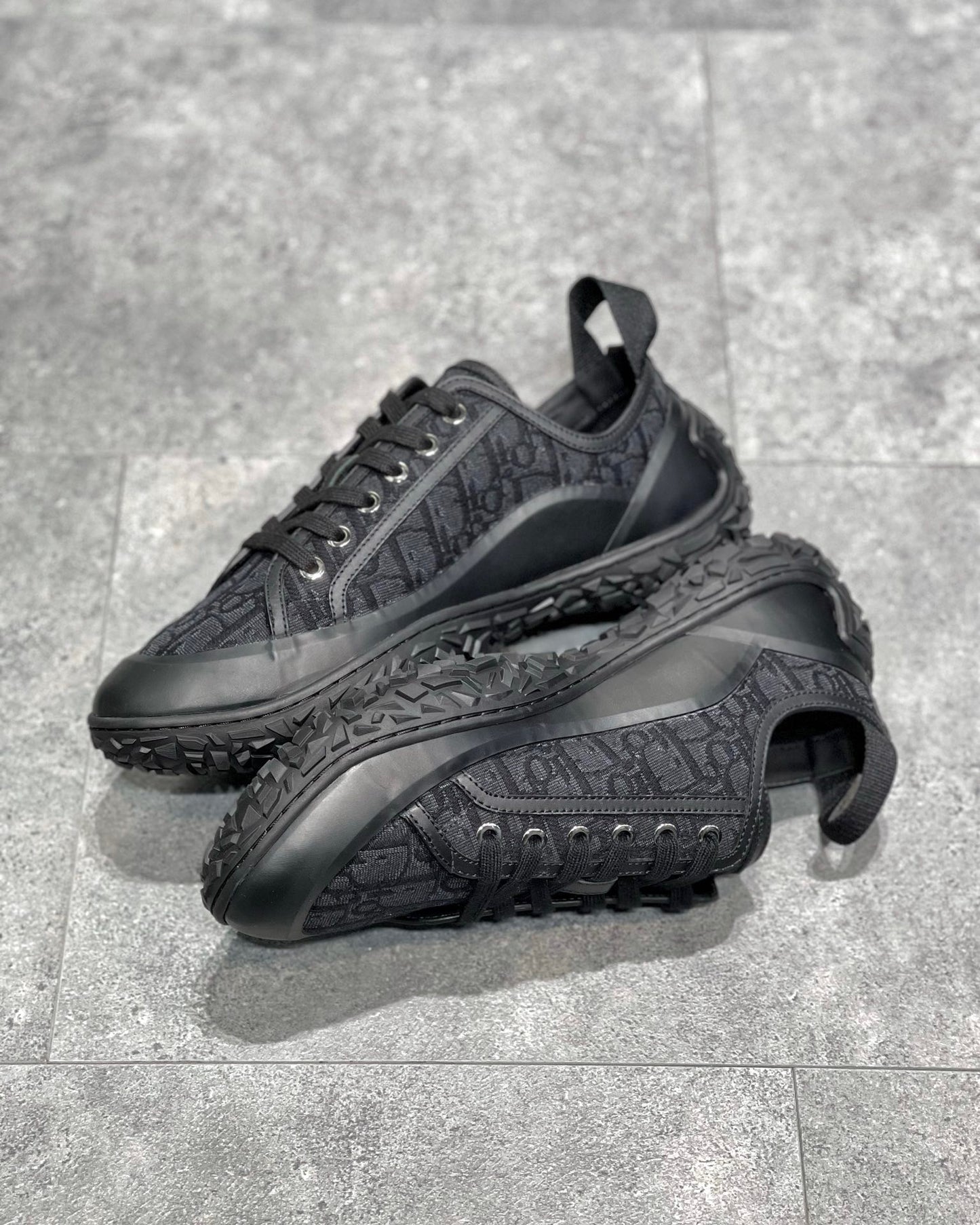 CD B28 SNEAKERS