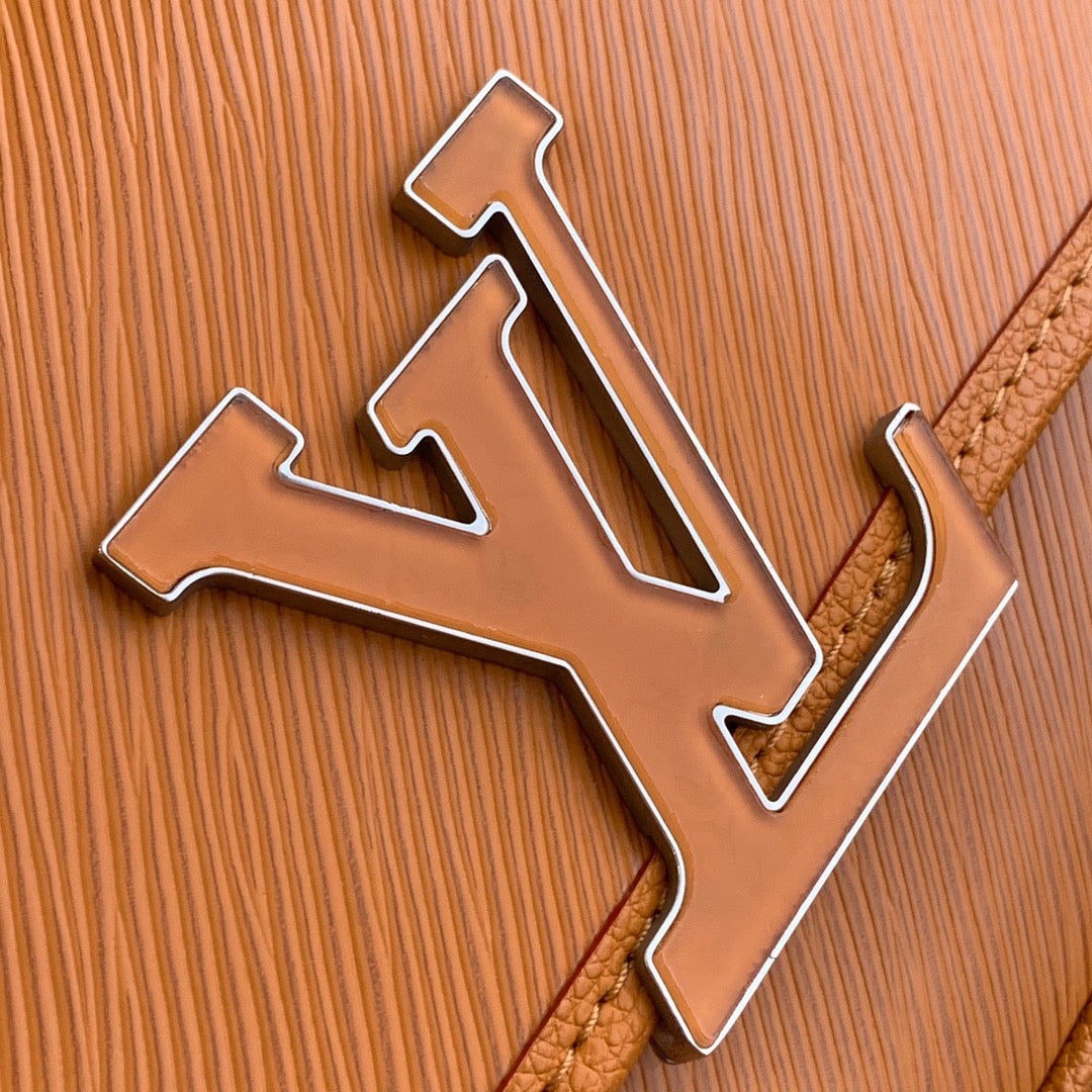 LOU BUCI BAG