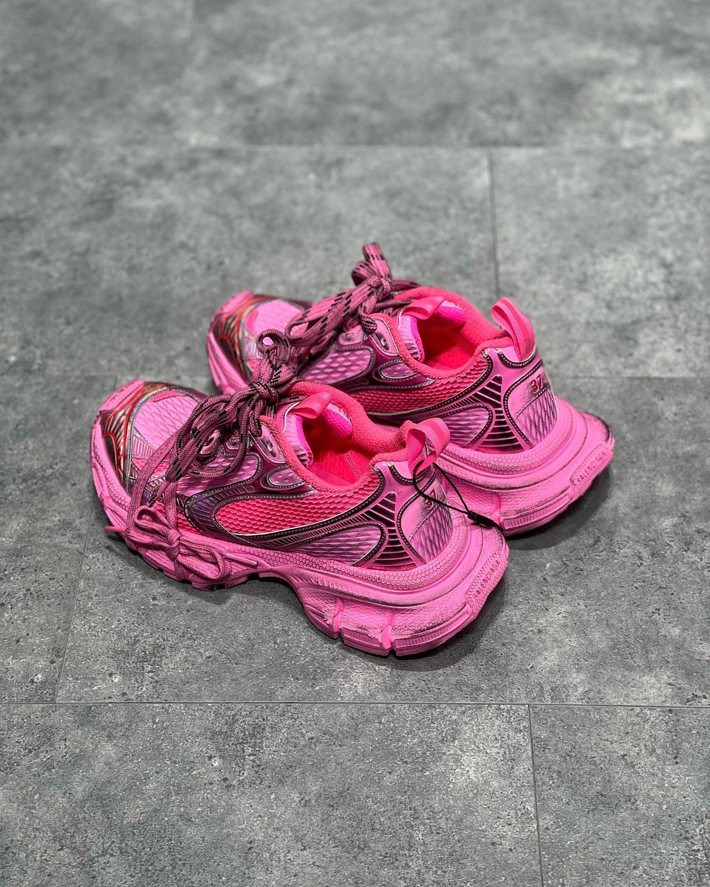 BAL 3XL TRAINERS