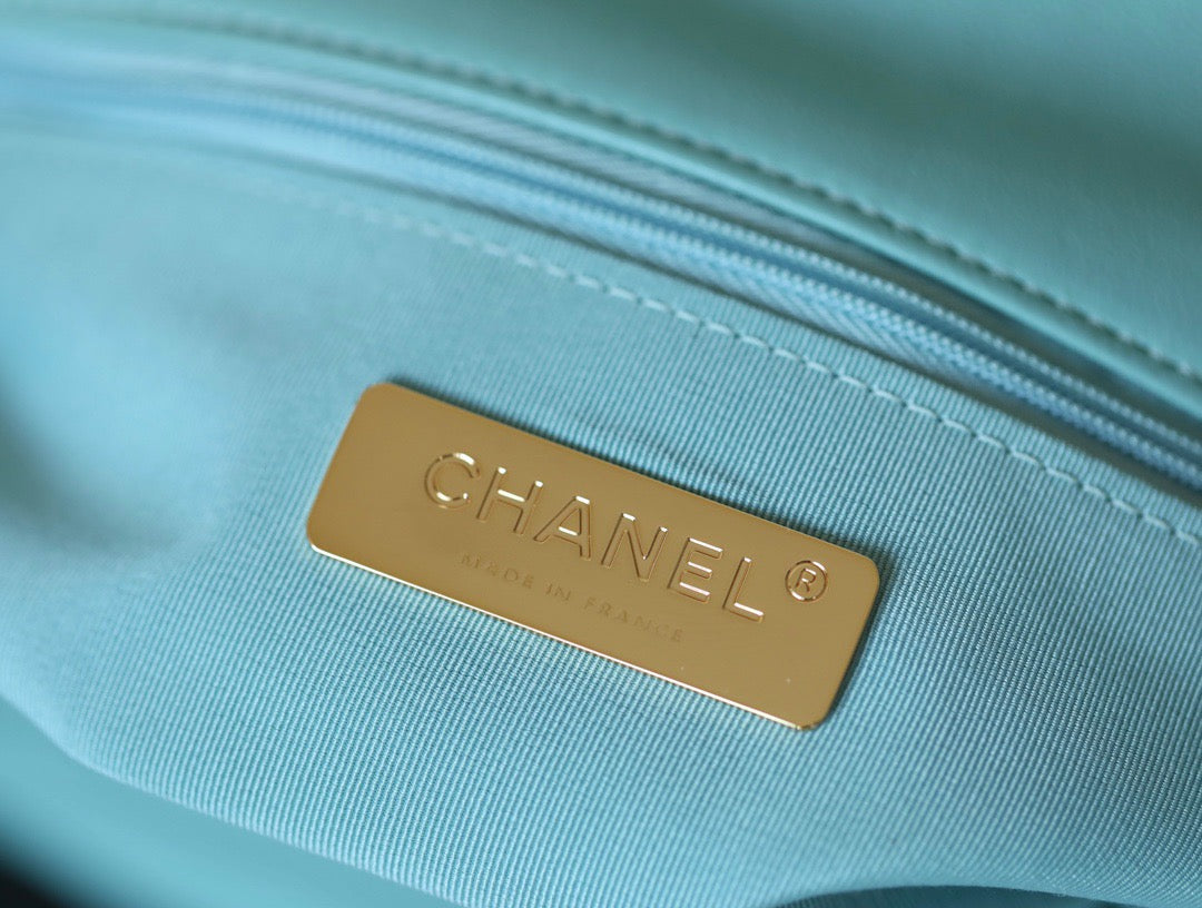 CC 19 BAG