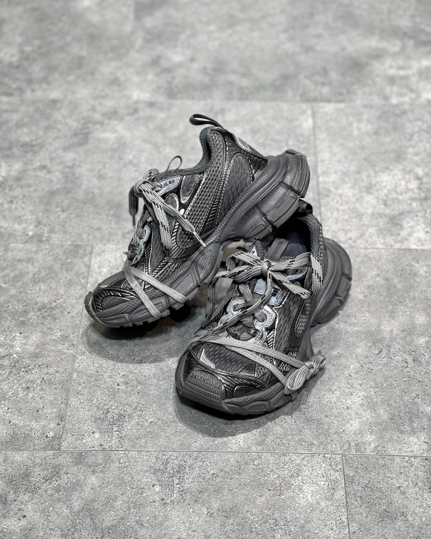 BAL 3XL TRAINERS