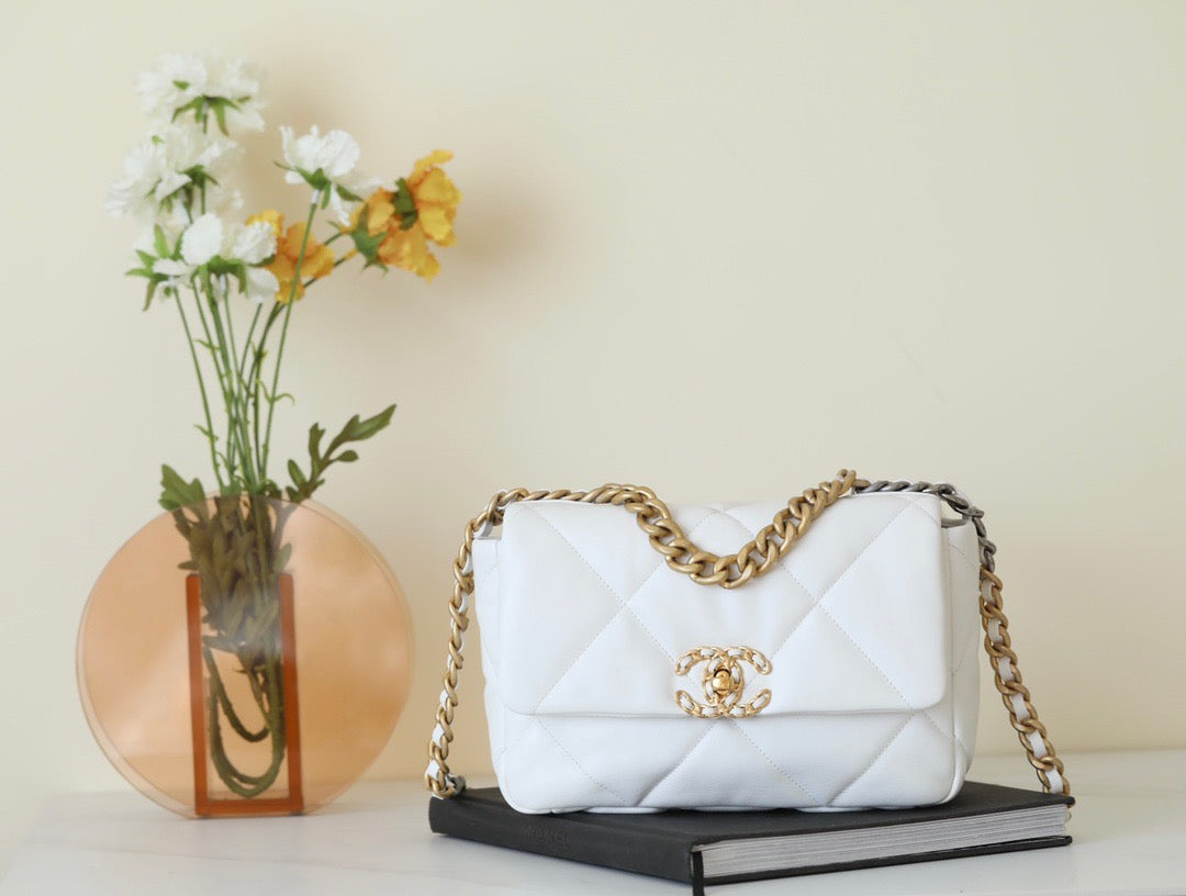 CC 19 BAG