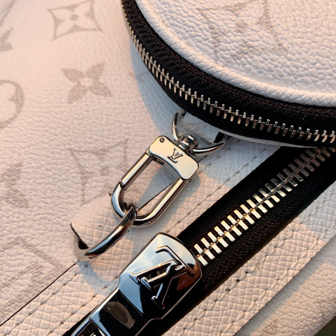 LOU DUO SLING BAG