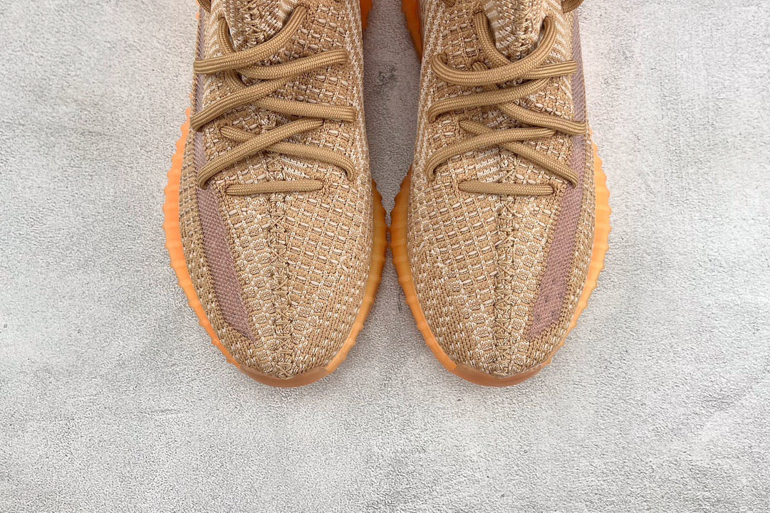 YEEZY BOOST 350 V2
