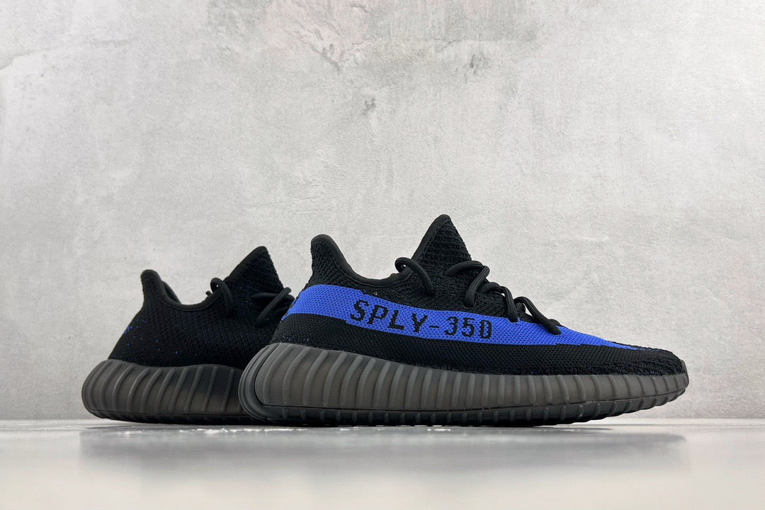 YEEZY BOOST 350 V2
