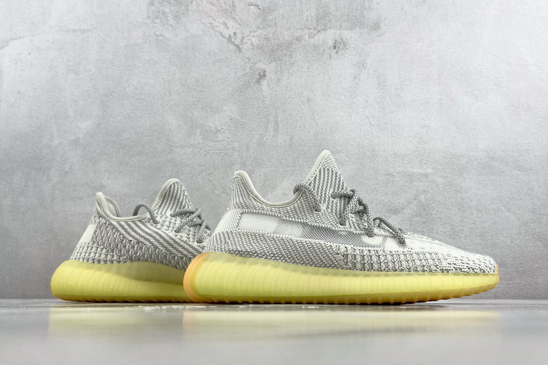 YEEZY BOOST 350 V2