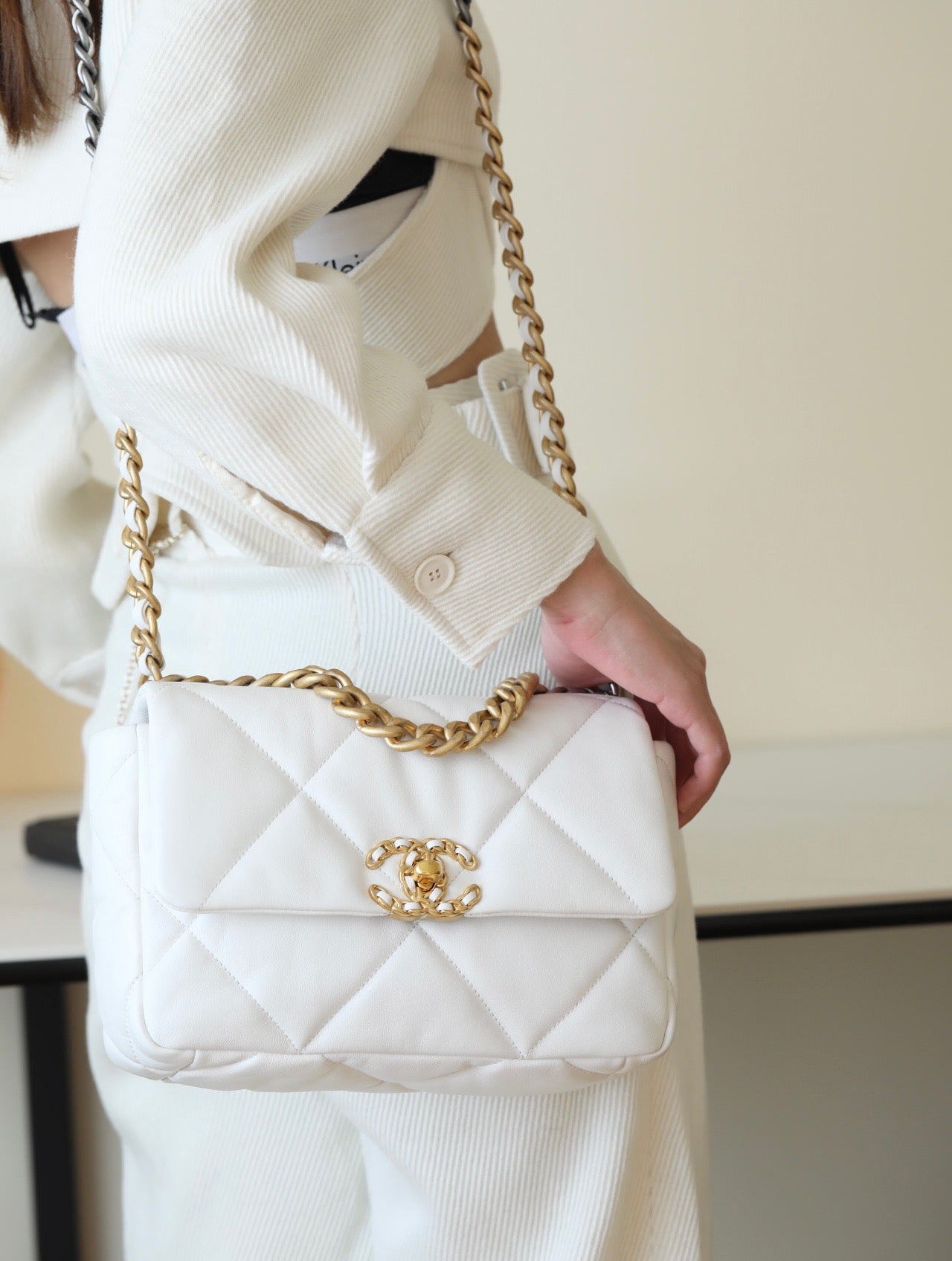 CC 19 BAG