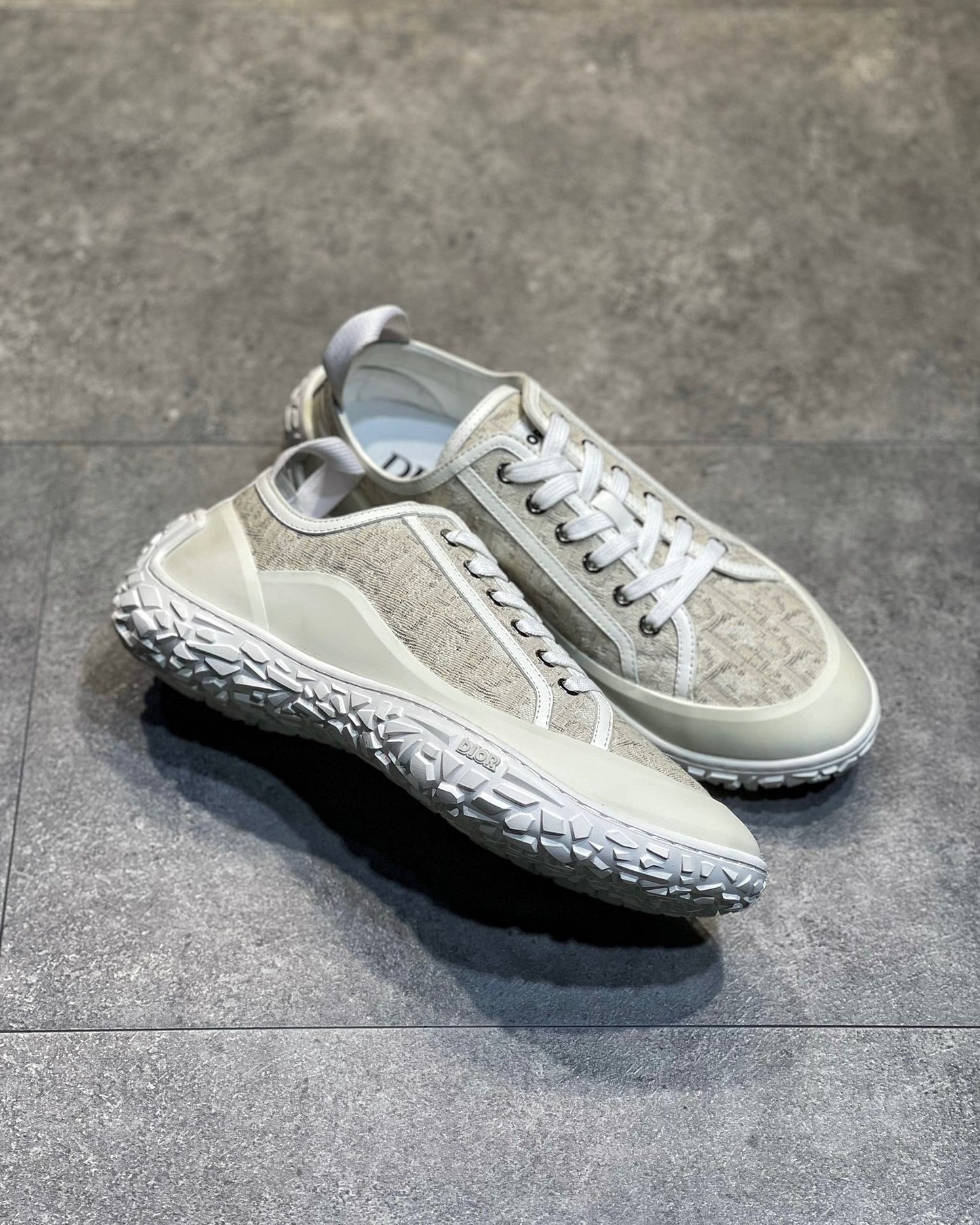 CD B28 SNEAKERS