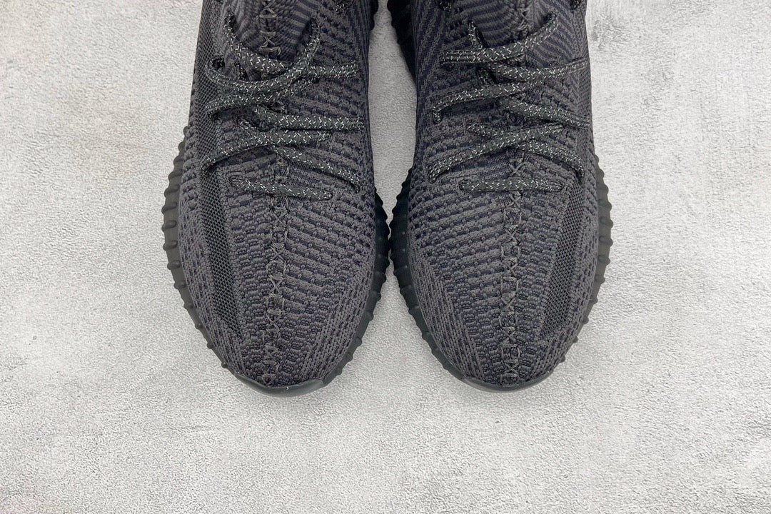 YEEZY BOOST 350 V2