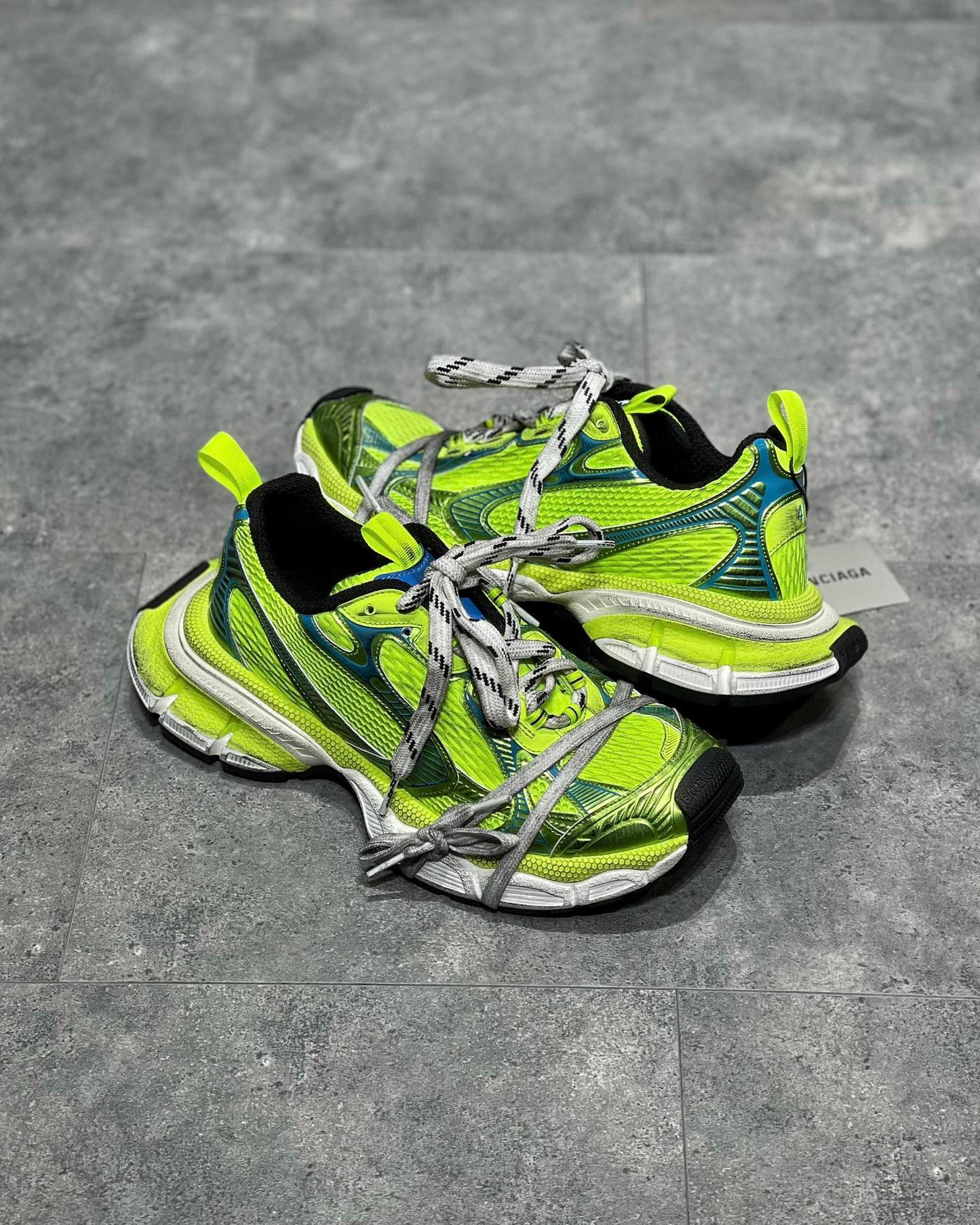 BAL 3XL TRAINERS