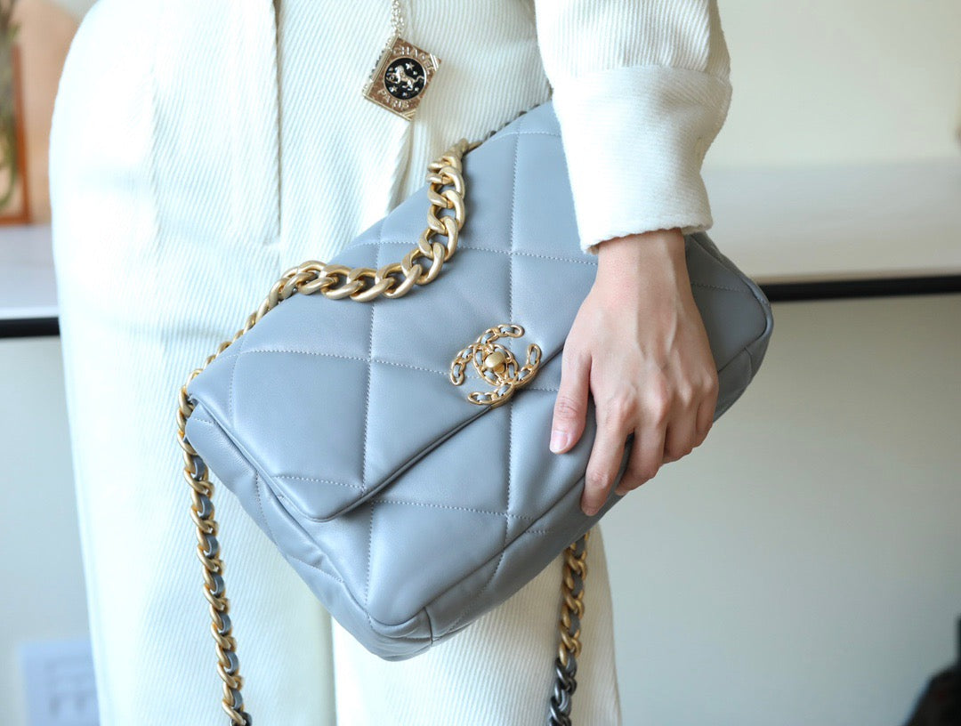 CC 19 BAG