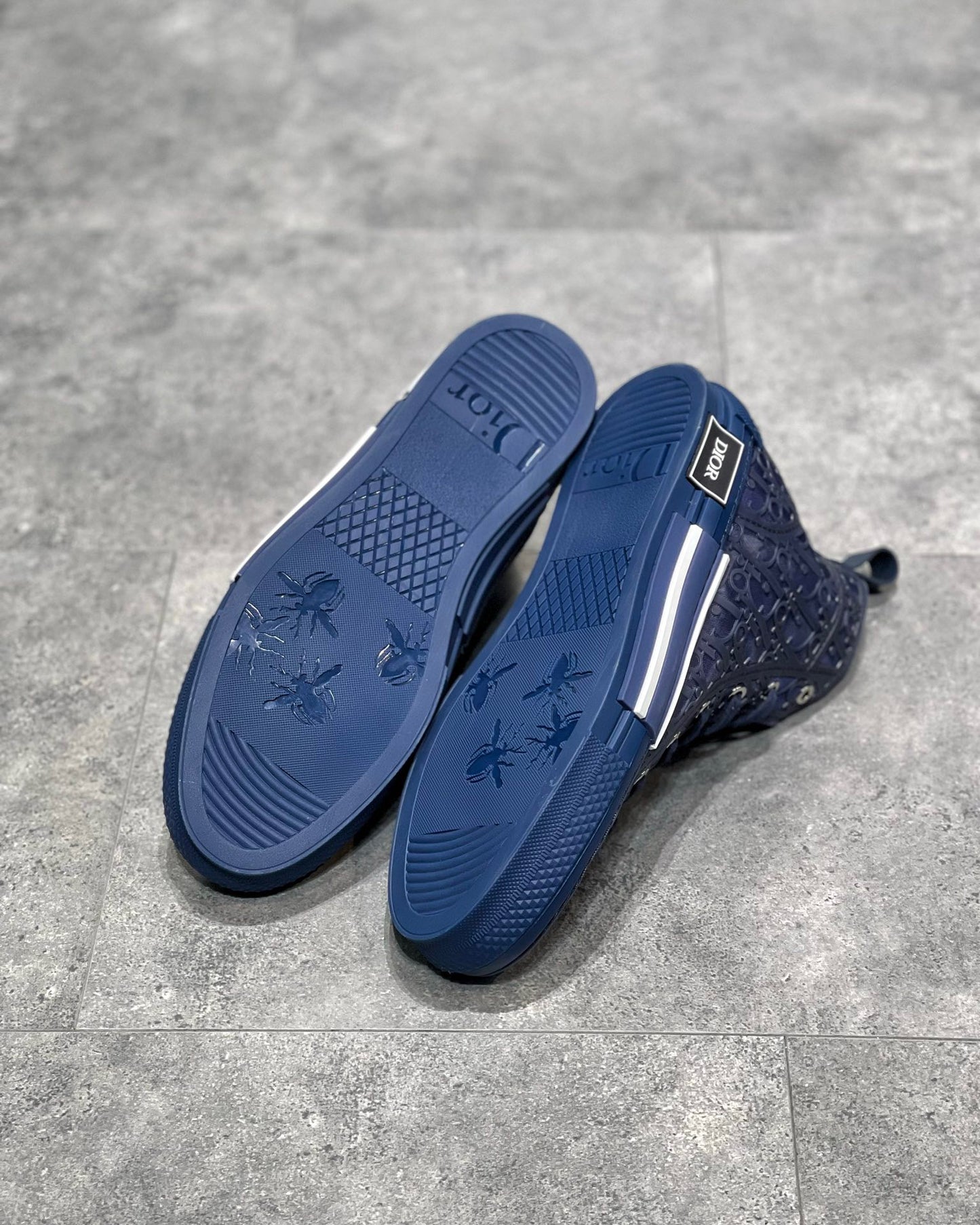 CD B23 SNEAKERS