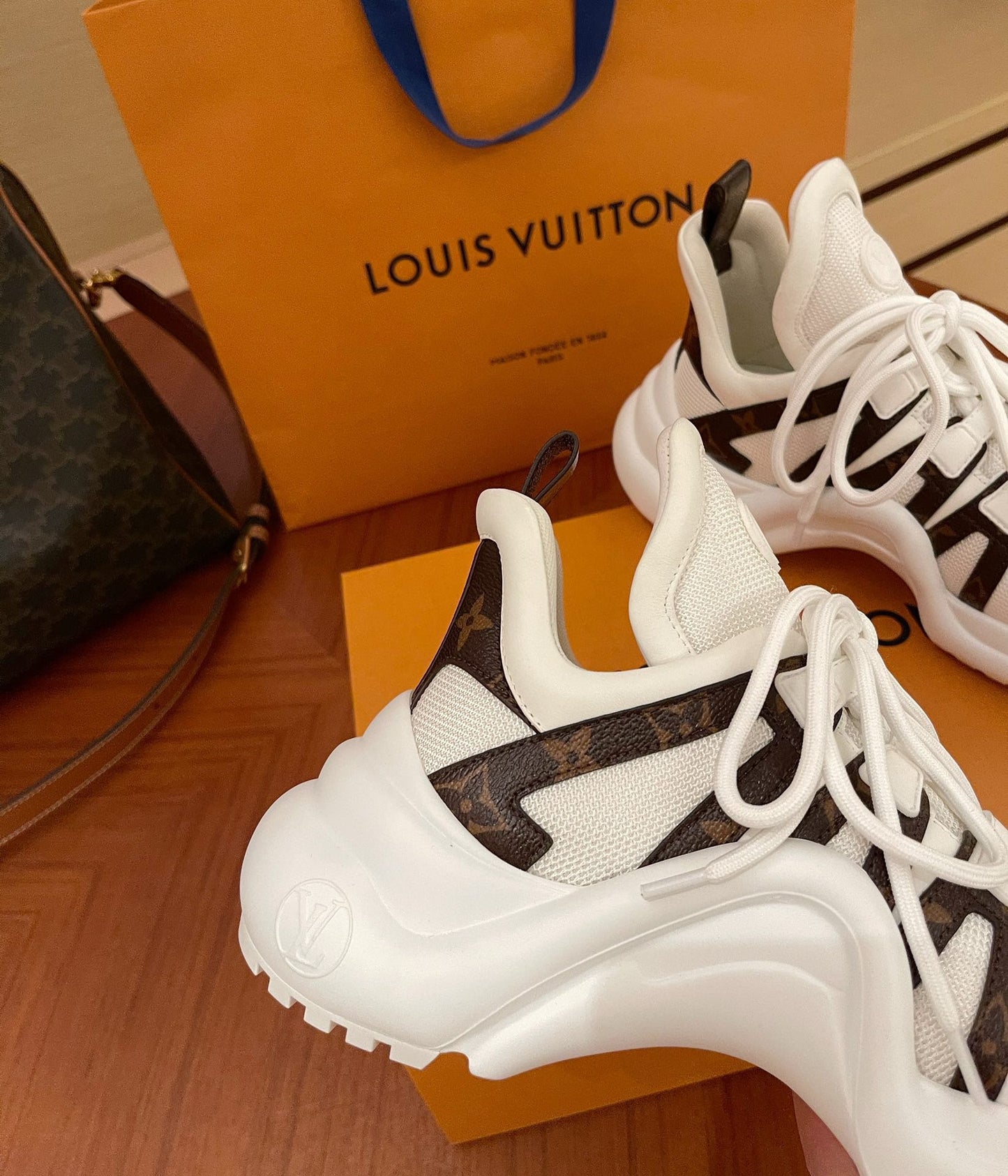 LOU ARCHLIGHT TRAINERS