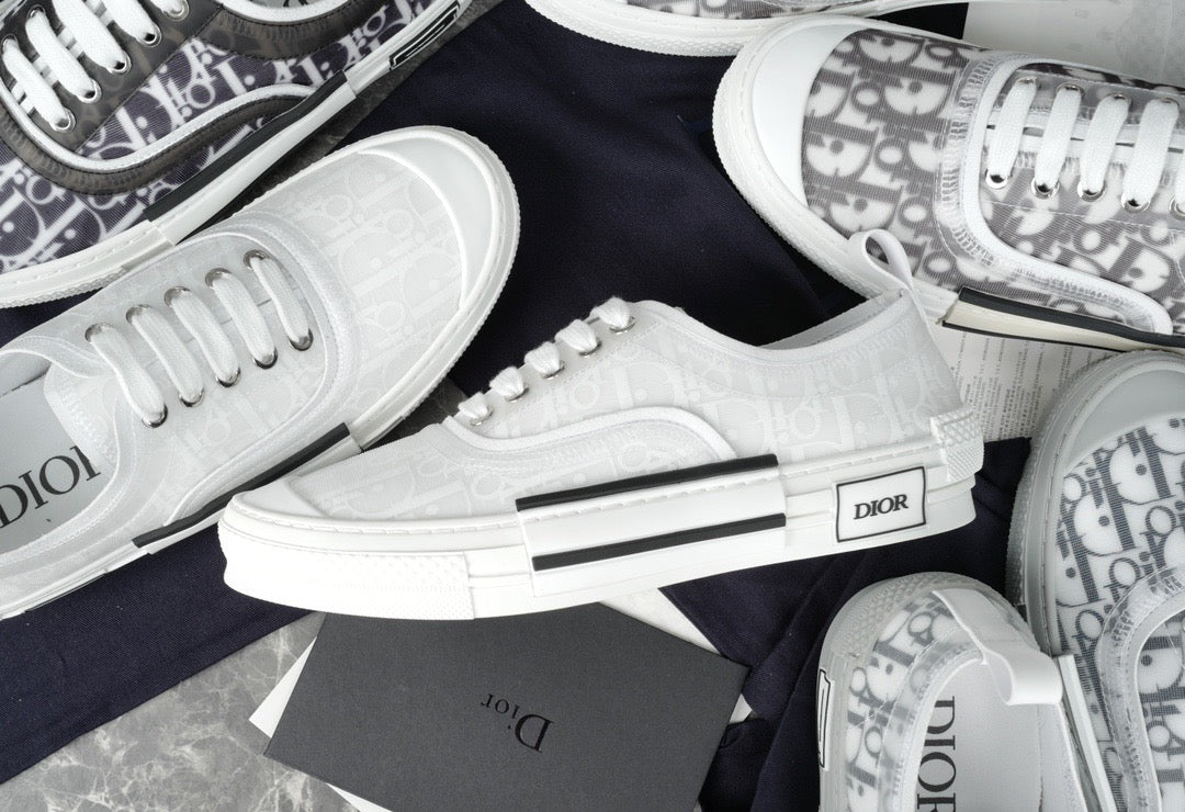 CD B23 SNEAKERS