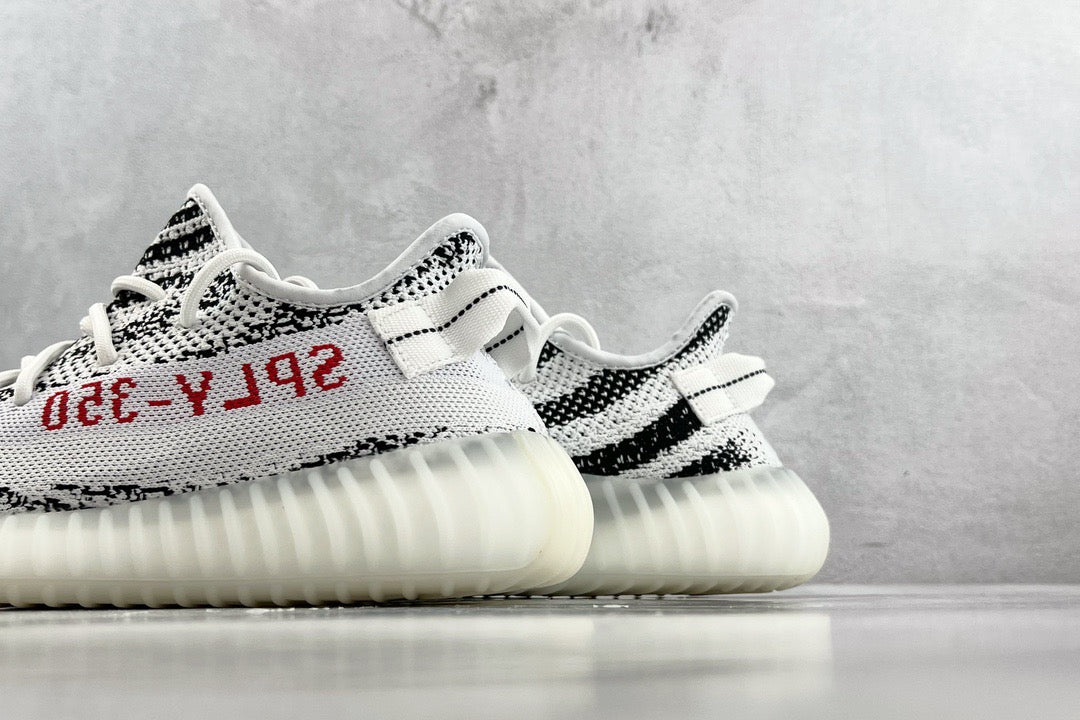 YEEZY BOOST 350