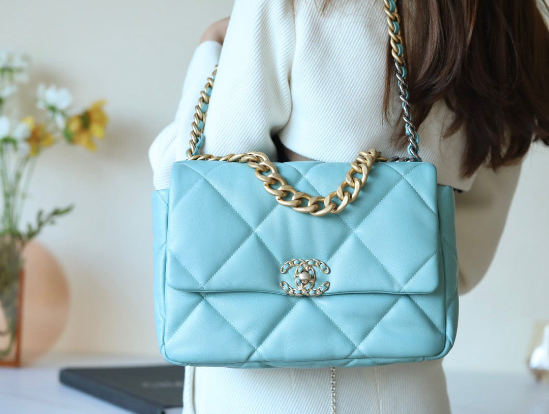 CC 19 BAG