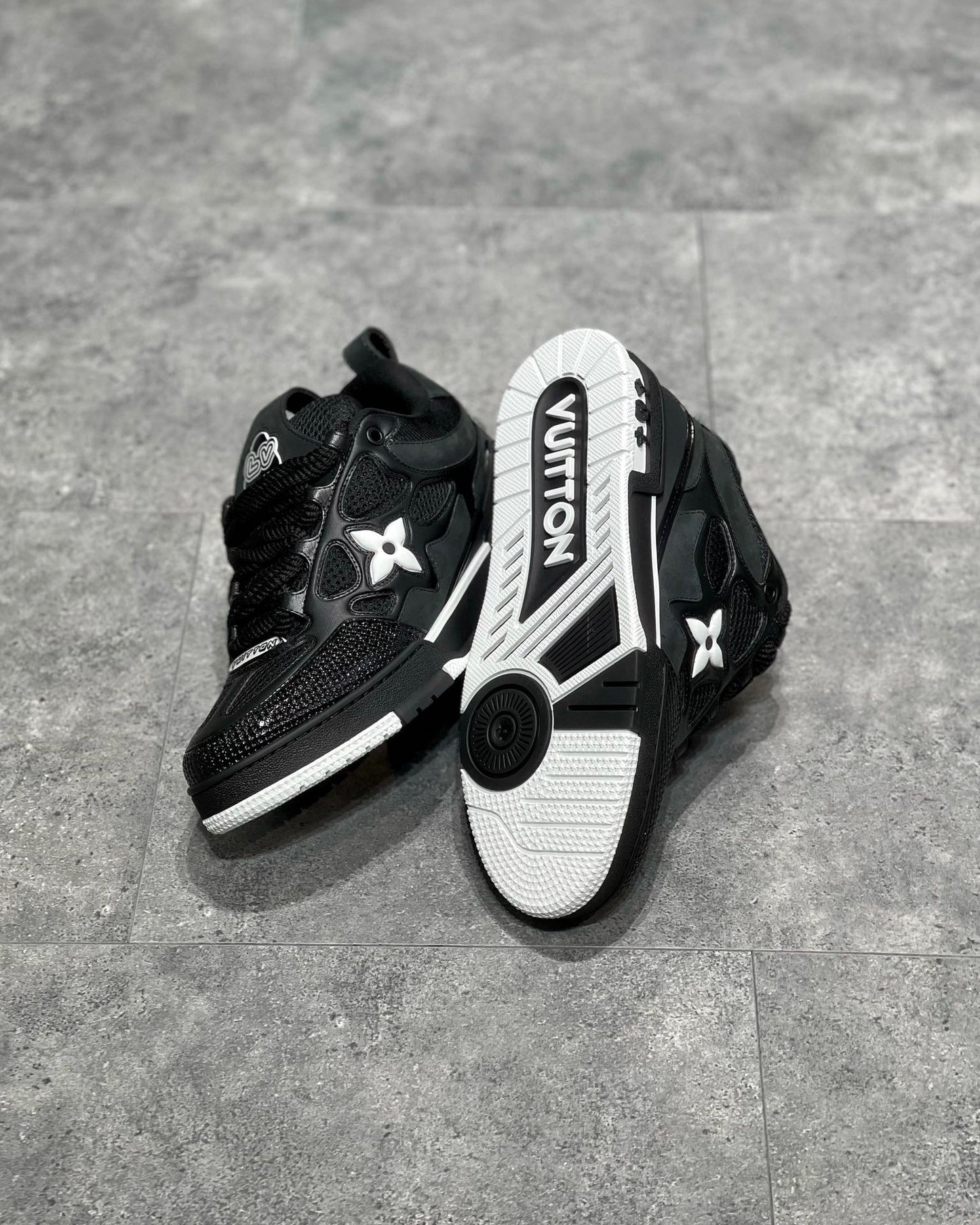 LOU TRAINERS