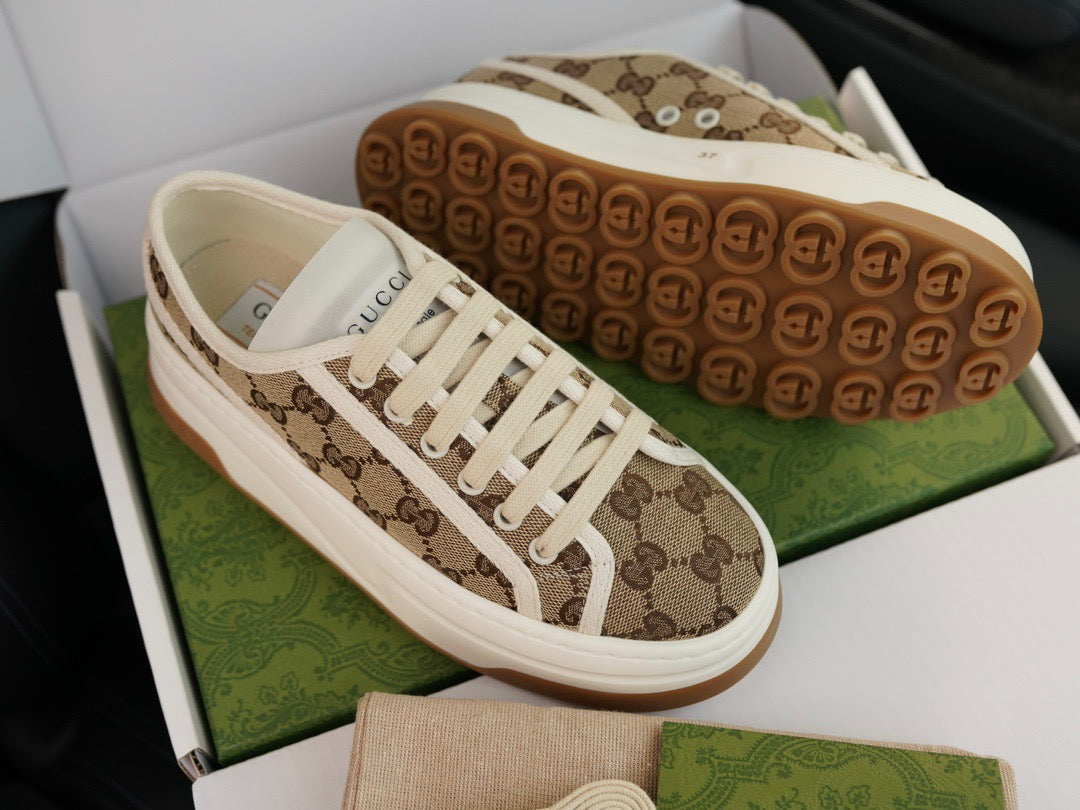 GG TENNIS TRAINERS