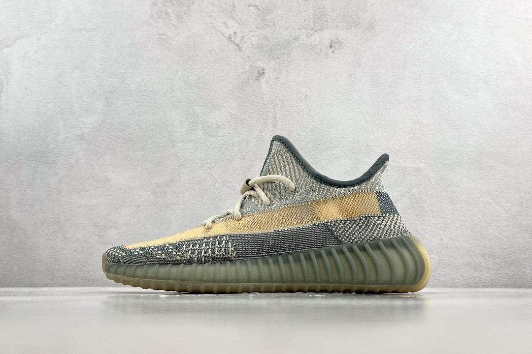 YEEZY BOOST 350 V2