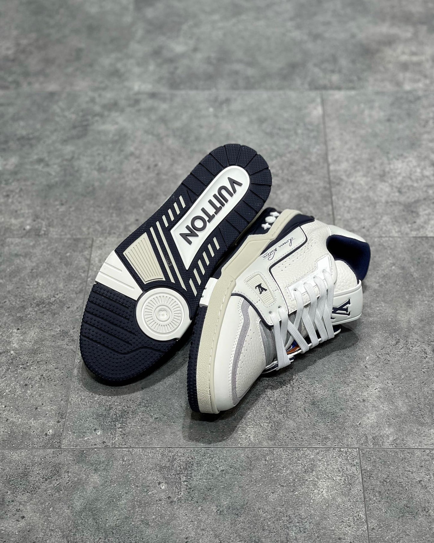 LOU TRAINERS