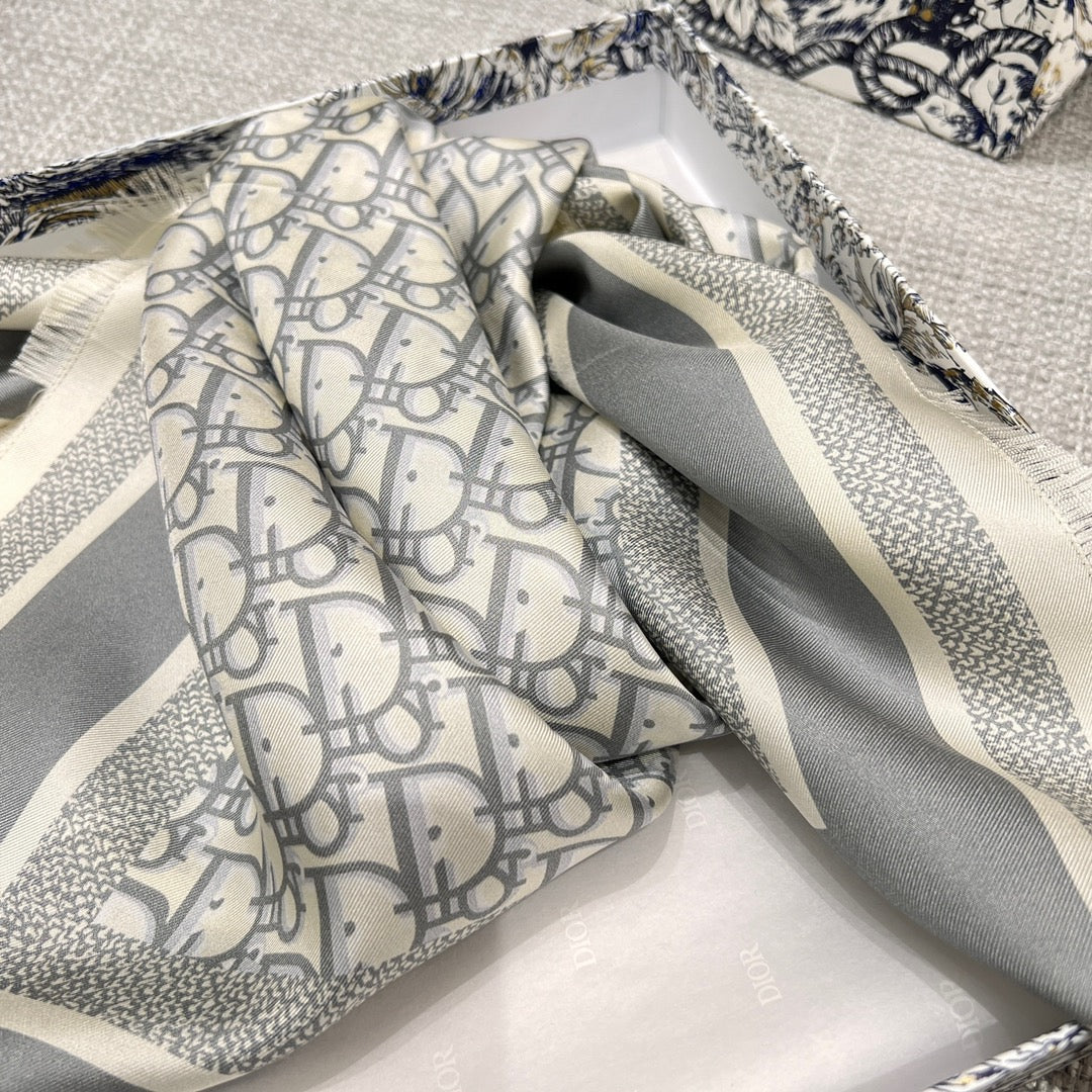 CD SCARVE