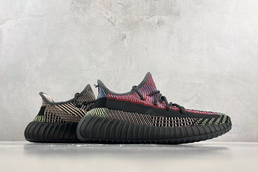 YEEZY BOOST 350 V2