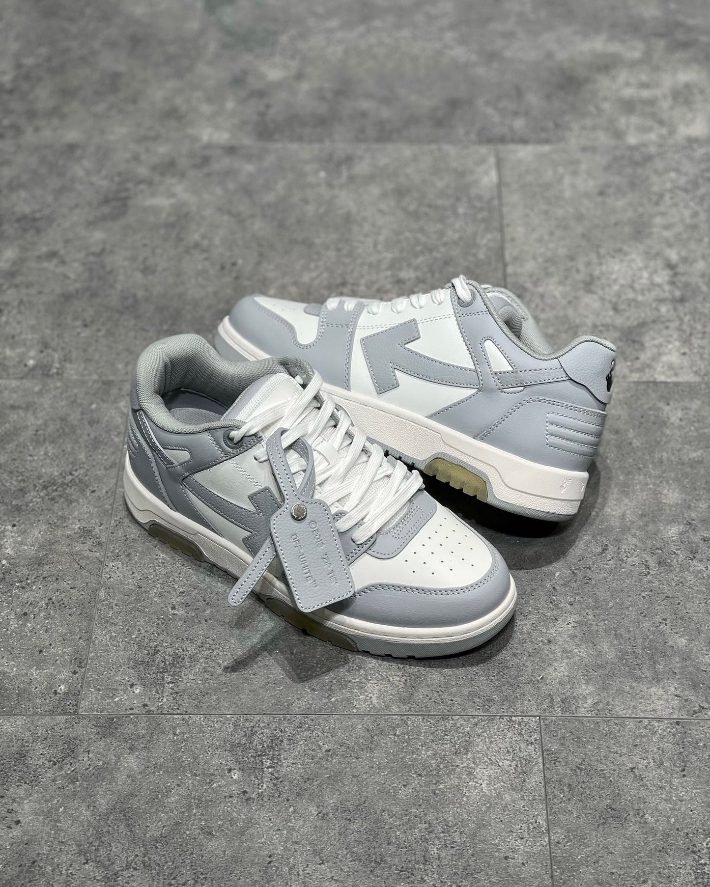 OFF W OUT OF OFFICE SNEAKERS