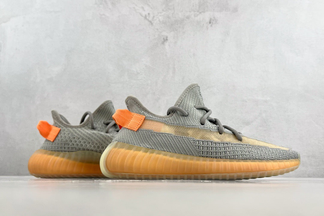 YEEZY BOOST 350 V2