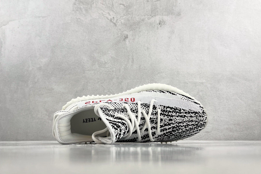 YEEZY BOOST 350