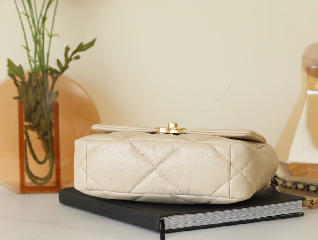 CC 19 BAG