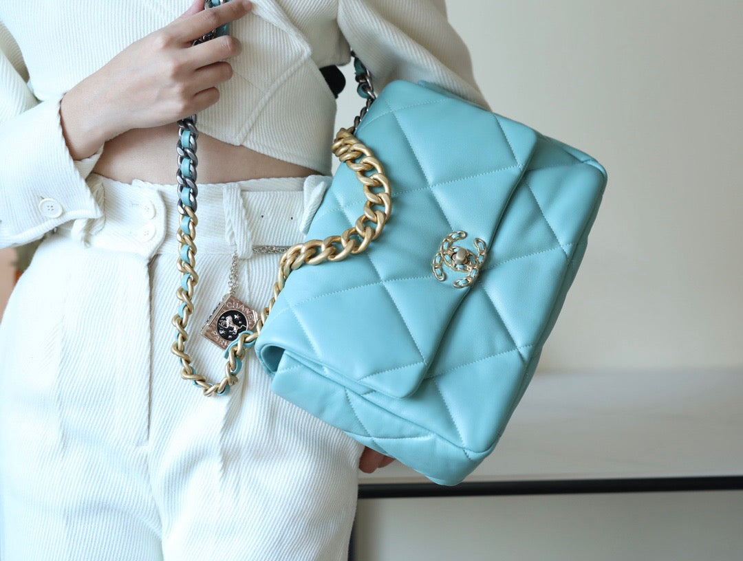 CC 19 BAG