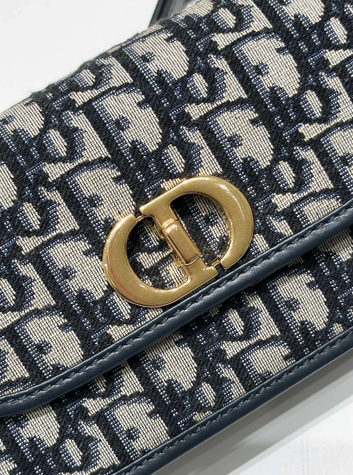 CD SMALL 30 MONTAIGNE AVENUE BAG