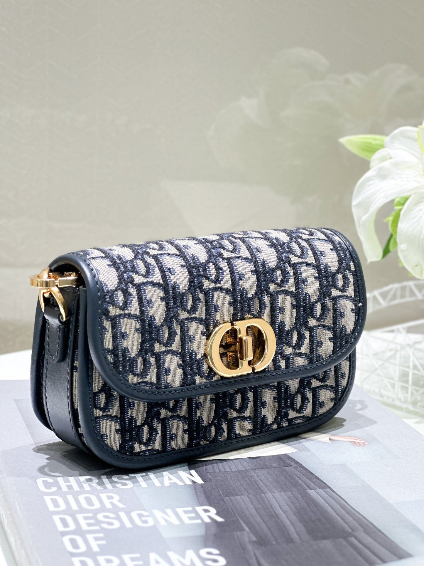 CD SMALL 30 MONTAIGNE AVENUE BAG
