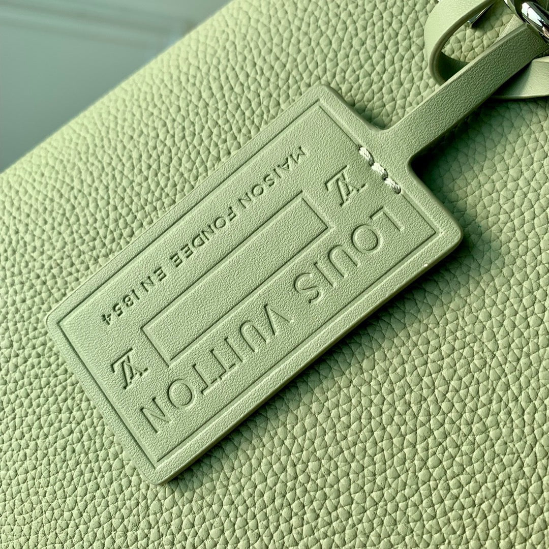 LOU TAKEOFF POUCH