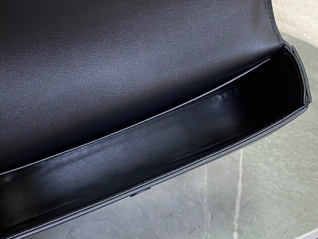 CEL TRIOMPHE SHOULDER BAG