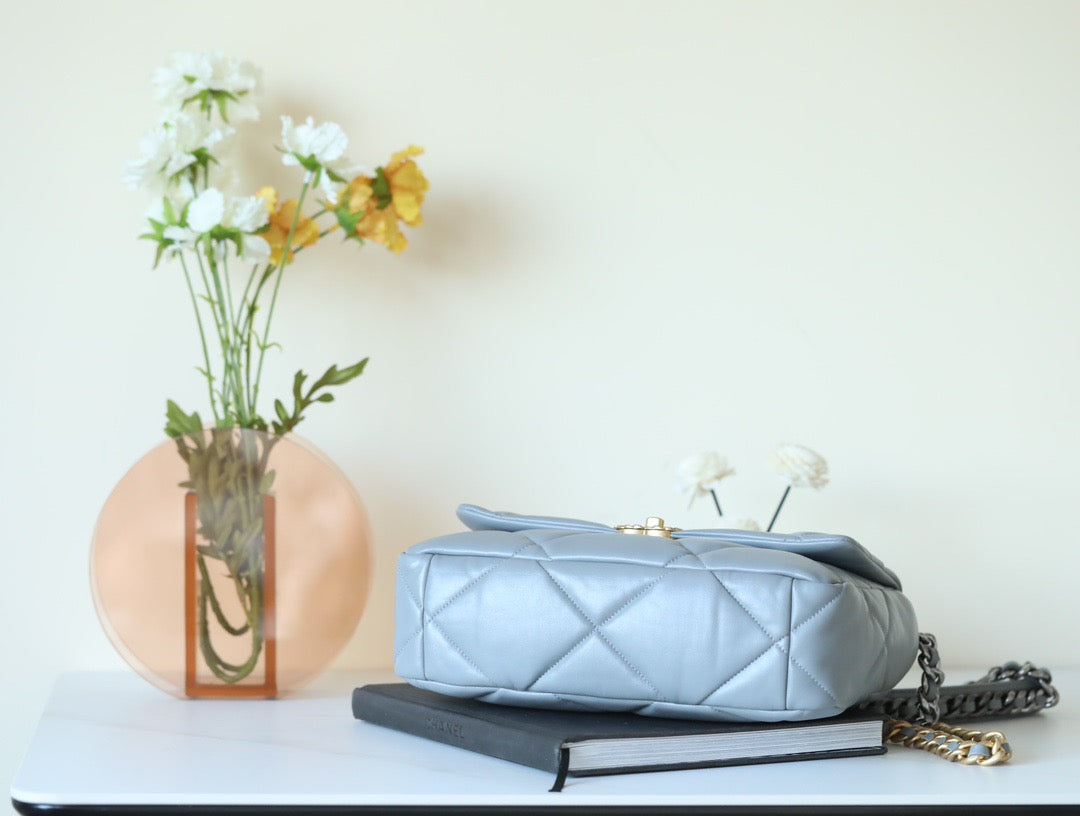 CC 19 BAG